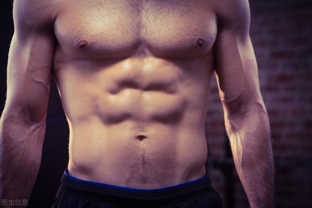 想要好看的腹肌，這2點你需要知道！3個方法幫你練出迷人腹肌
