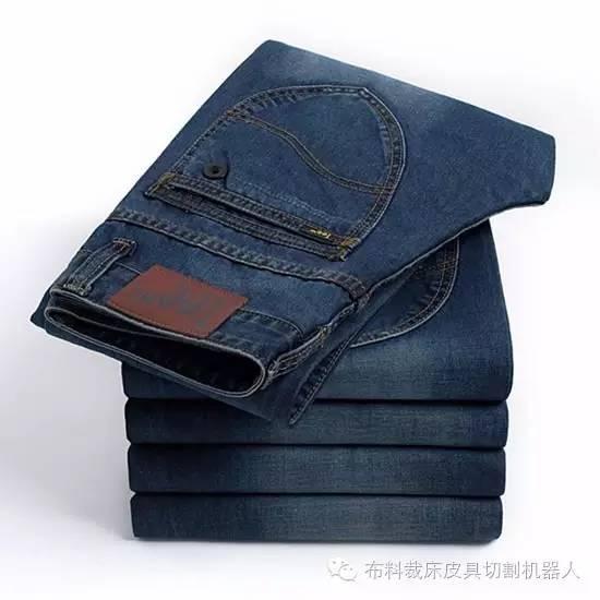 牛仔裤用英语怎么写(长裤用英语怎么写)