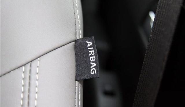 汽车座椅上的airbag是什么意思