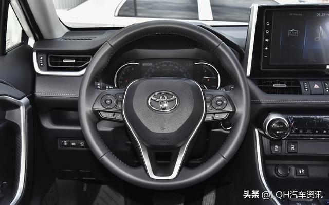 最适合家用的三款SUV，低至16.98万，RAV4、CR-V和奇骏怎么选？