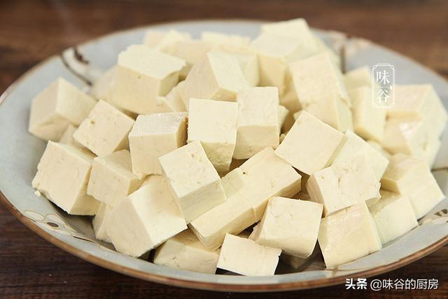 自从豆腐学会这样做，给肉也不换，再多的米饭都不够，实在太香了