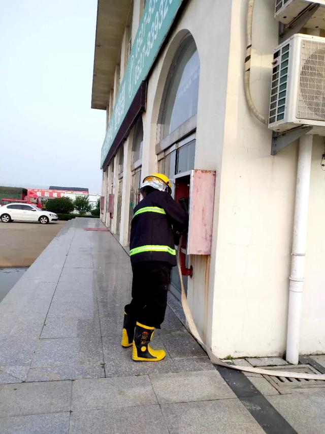 沭阳国际花木城展开“宁静出产月”消防练习训练