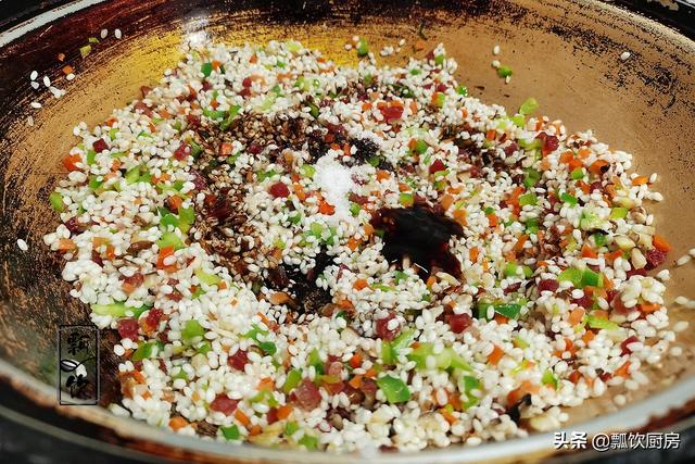 饺子皮与糯米的美味吃搭，不做饺子不吃糕，简单一蒸，家人抢着吃