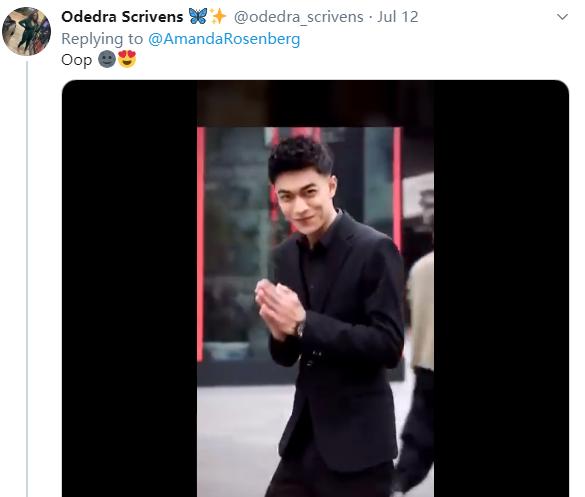 中国同性情侣街拍推特爆红！外国网友被中国小哥帅到尖叫