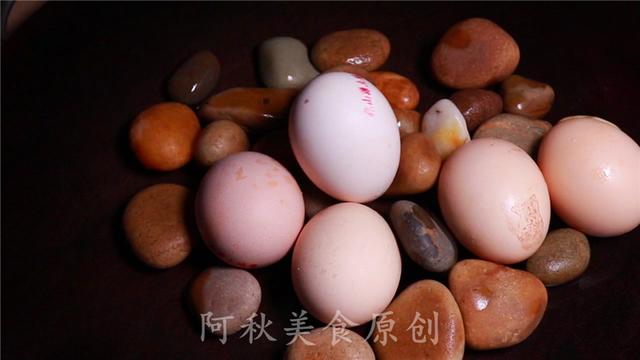 石头煮鸡蛋你们吃过吗？做法超简单，营养不流失，一般人都没做过