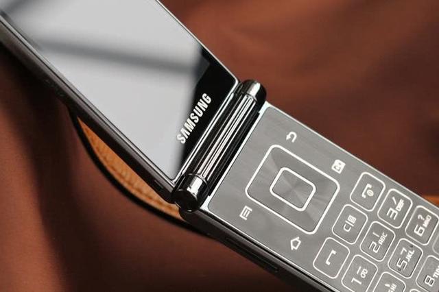 iPhone9稍一稍，三星W2019才最土豪 盘点十款三星W系列土豪机型！