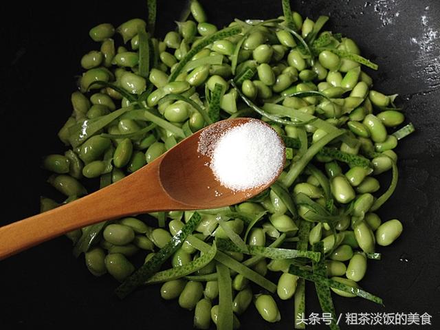 這東西就是個(gè)寶，可惜很多人都把它扔掉，簡(jiǎn)單炒一炒好吃又下飯