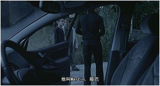 比肩《当你熟睡》的西班牙冷门佳片，偷窥真的会上瘾？