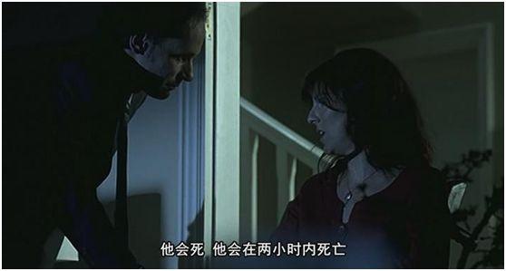比肩《当你熟睡》的西班牙冷门佳片，偷窥真的会上瘾？