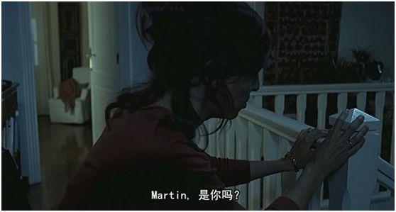 比肩《当你熟睡》的西班牙冷门佳片，偷窥真的会上瘾？