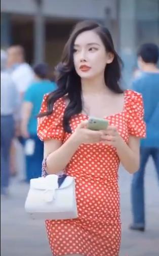 中国同性情侣街拍推特爆红！外国网友被中国小哥帅到尖叫
