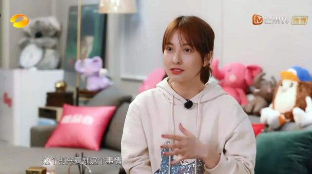 在《快乐大本营》多年却不锋芒毕露，真实的吴昕到底有多优秀？