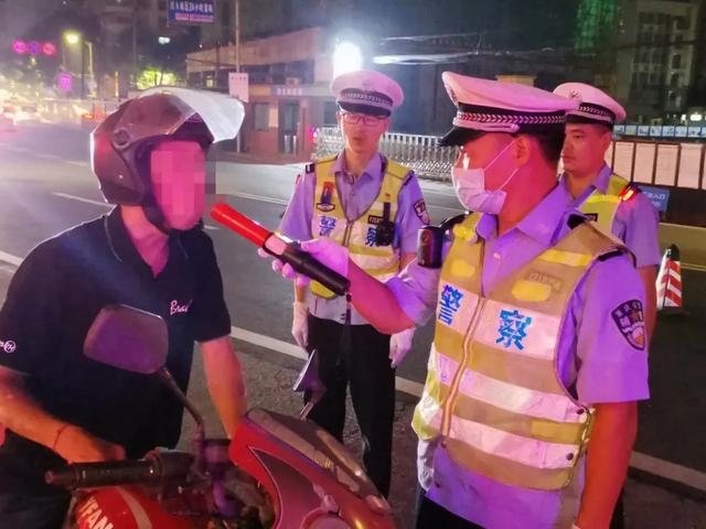 重庆|渝中警讯丨重庆交巡警强化夏季酒驾、醉驾查处 整治力度