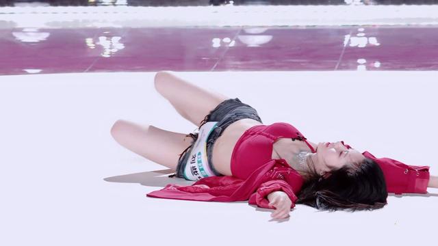 《创造营》刘些宁性感舞蹈，闯入首发成团位，