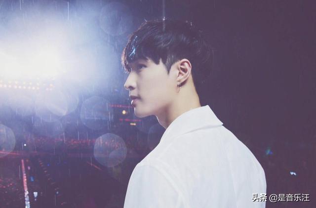 张艺兴官宣“四胞胎”，拖《我是唱作人2》的福