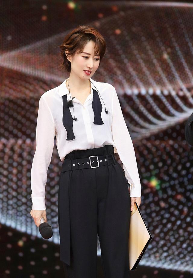 37岁离婚44岁重回巅峰，中年叛逆的刘敏涛成女演员千万直拍第一人