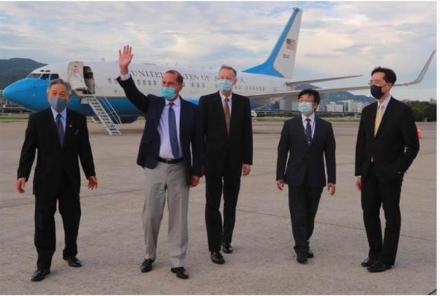 美官员访台代表特朗普选情危急，台湾学者：这是他最后一张牌