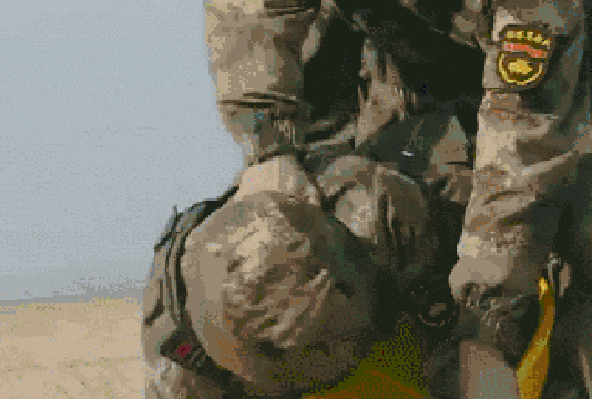 当过兵的，谁还没用过黄脸盆