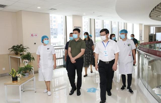 中共南昌市委卫生健康工作委员会书记雷强莅临南昌市第三医院调研