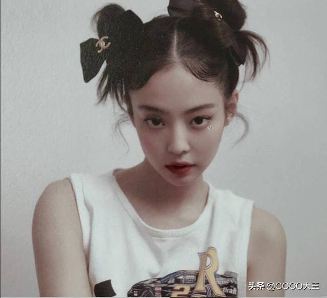 96年的Jennie，比起“周公子”，她真的不算是人间Chanel