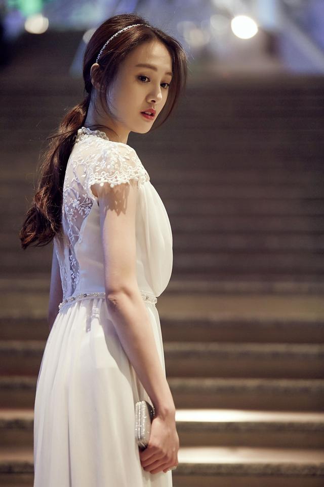 郑爽被骗两年！发文怒斥装修公司这套路太深，网友看到细节后怒了