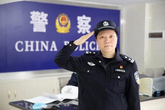 重庆|看完这些基层民警辅警的故事，我被感动了……