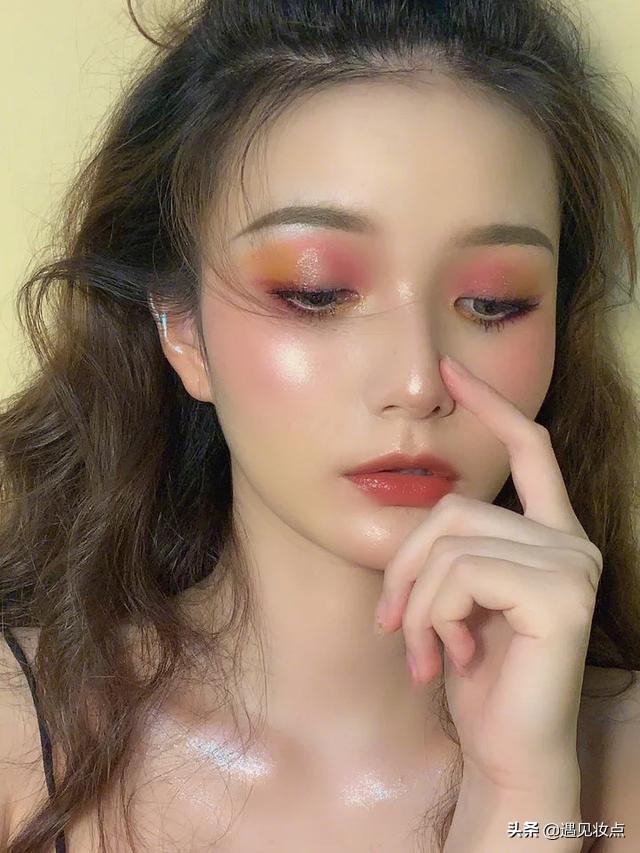 彩妆什么意思(什么叫彩妆)