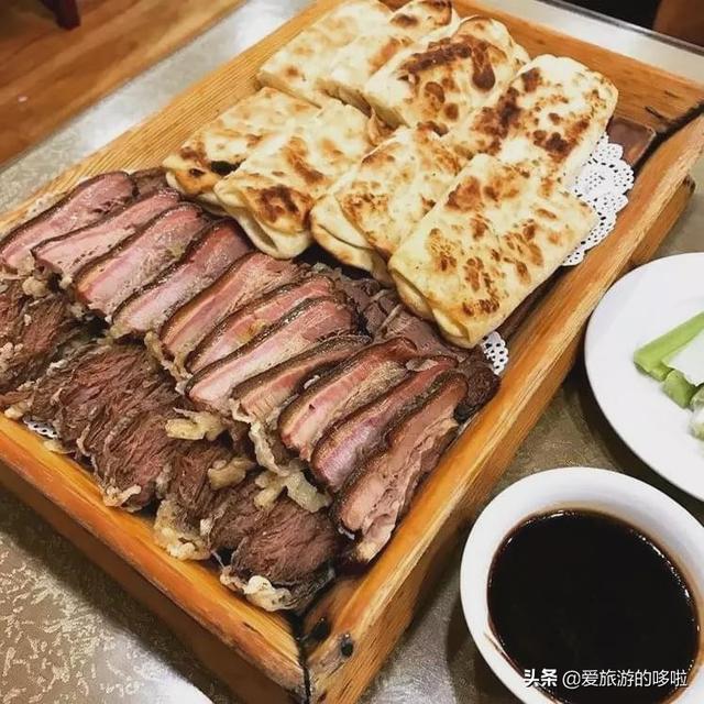 爱旅游的哆啦 深夜看美食综艺挑战自己，12种爆款美食馋得人疯掉