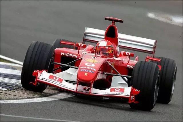 为什么f1赛车都是小排量 而普通轿车小排量却没有f1那么强的马力 欧梦体育网 为什么f1赛车都是小排量 而普通轿车小排量却没有f1那么强的马力 欧梦体育网