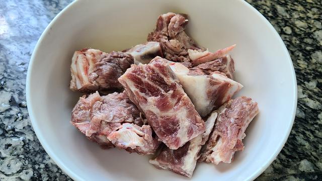 排骨这样做味道更香，学会这个广东做法，简单美味，值得一吃