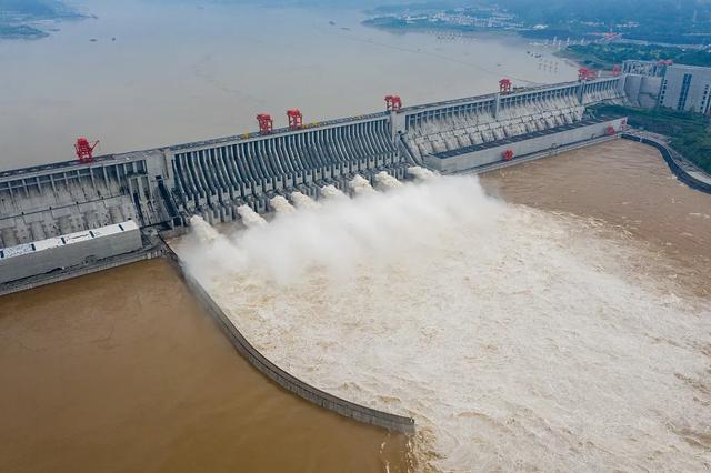 洪水会让三峡大坝发生位移吗？