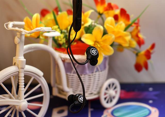 一路歌声相伴，JLab Fit Sport 3无线蓝牙耳机更懂您