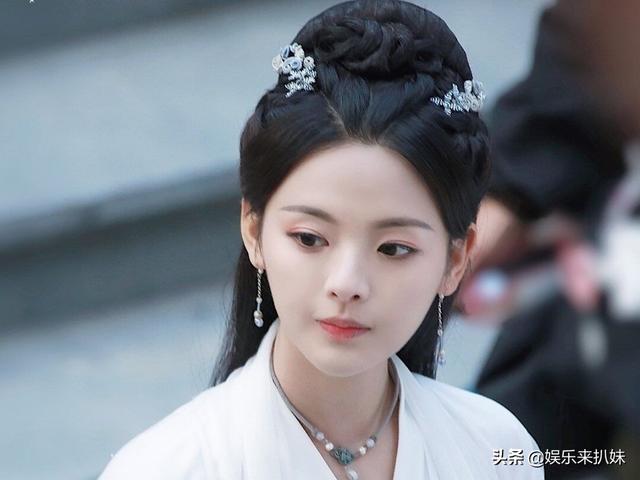 火箭少女杨超越古装扮相惊人的美，网友:美死我了