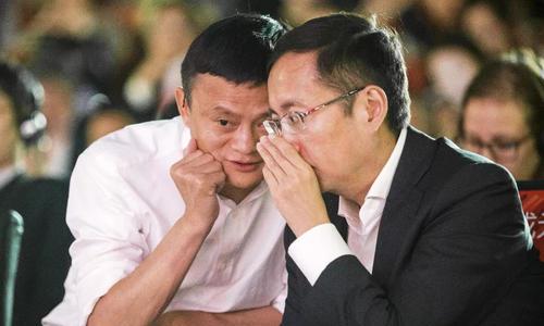 黄峥“大方”捐出416亿，CEO之位“拱手让人”？