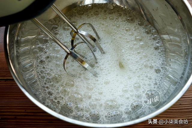 外面卖8块一块的蛋糕，自己在家做，成本不到2块钱，入口即化