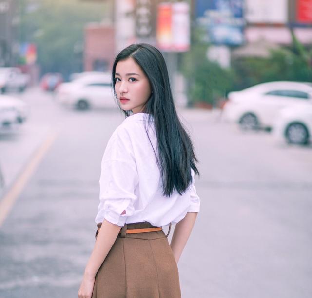 《清平乐》作天作地的张妼晗下线了，“国民表