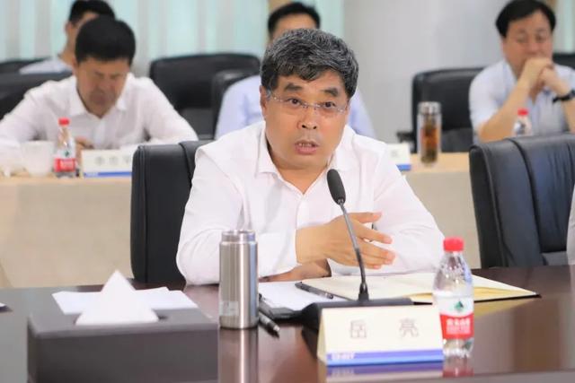 咸阳市委书记岳亮一行考察正泰
