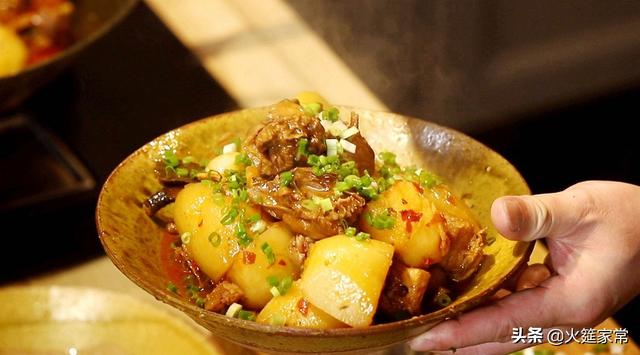 腊鸡炖土豆简单做法