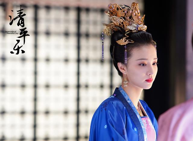 《清平乐》作天作地的张妼晗下线了，“国民表