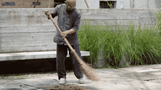 夫妻抵押掉上海独栋洋房，借1300万到乡下造房：我自在了