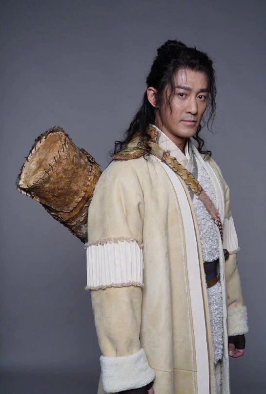 《倚天屠龙记》演员定妆照曝光，林峯饰演张无忌被嘲像乞丐