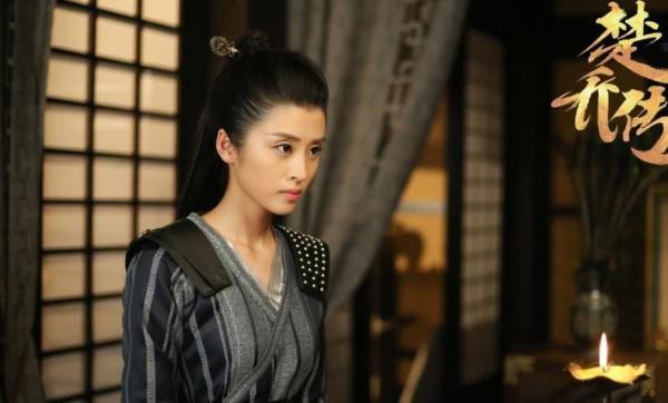 8年前对赵丽颖百般照顾，8年后过气，赵丽颖竭尽