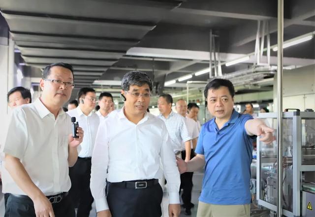 咸阳市委书记岳亮一行考察正泰