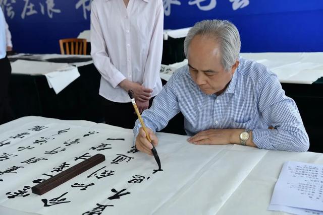 央视书画频道重磅报道2020年“交响丝路 · 问道崆峒”平凉崆峒文化旅游节系列活动
