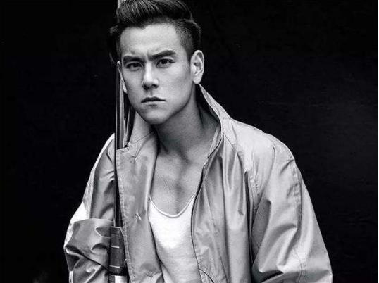 大家看到彭于晏邋遢形象，使之前的帅气利落，