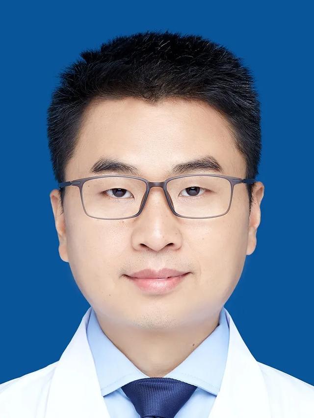 “江西省百名最美抗疫医师”——胡耀飞