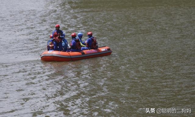 东莞一青年坠河，24岁退伍军人跳水救人遇难