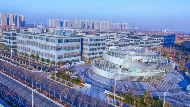 十家企业投产 郑州航空港现代化生物医药园区正崛起