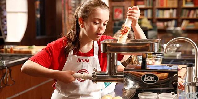 高分美食综艺强推，让人嘴馋到不行，手上的肉