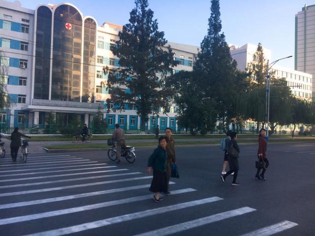 朝鲜女性的穿衣打扮和日常生活